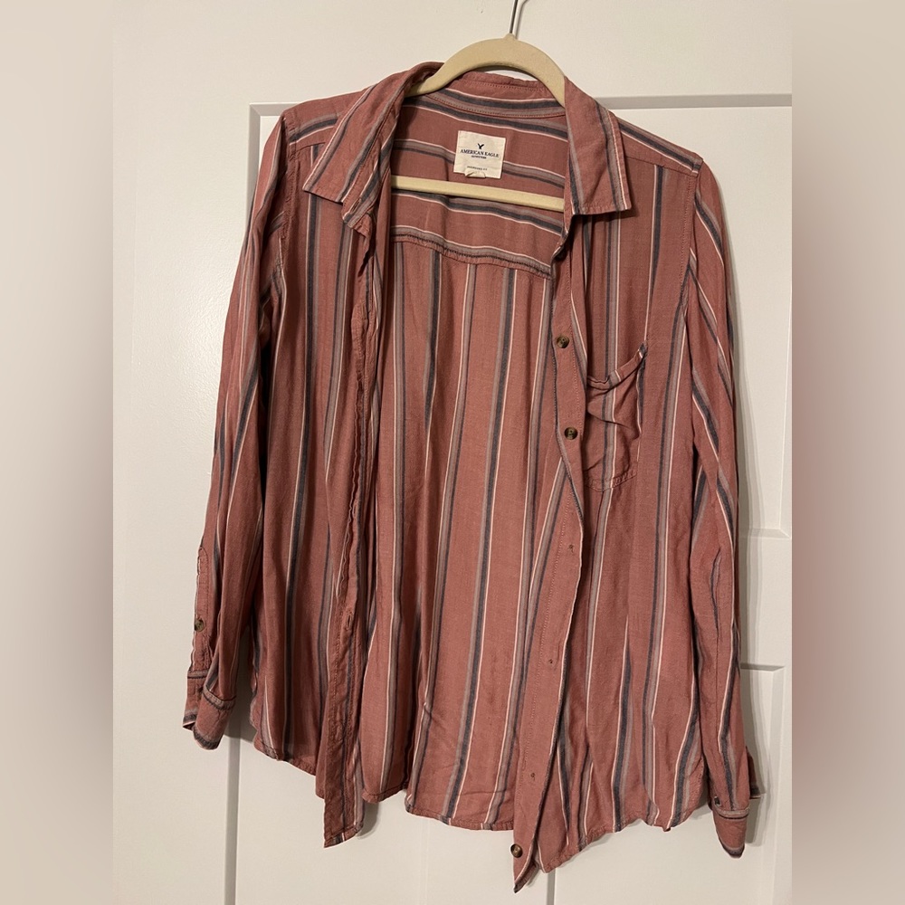 American eagle button down blouse